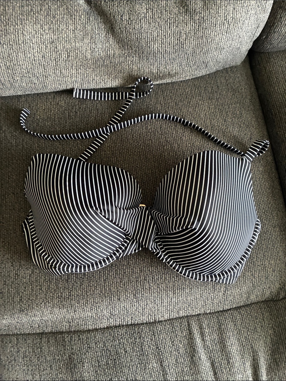 36DD Black and White Stripe Bikini Top NWOT